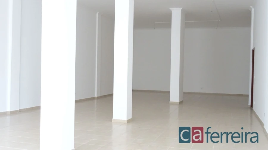 Loja para Venda em Almeirim Foto 7