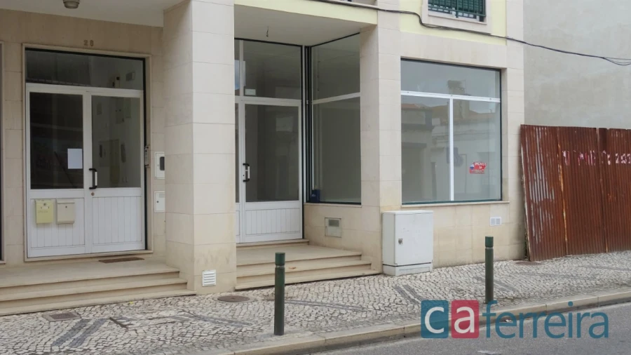 Loja para Venda em Almeirim Foto 8