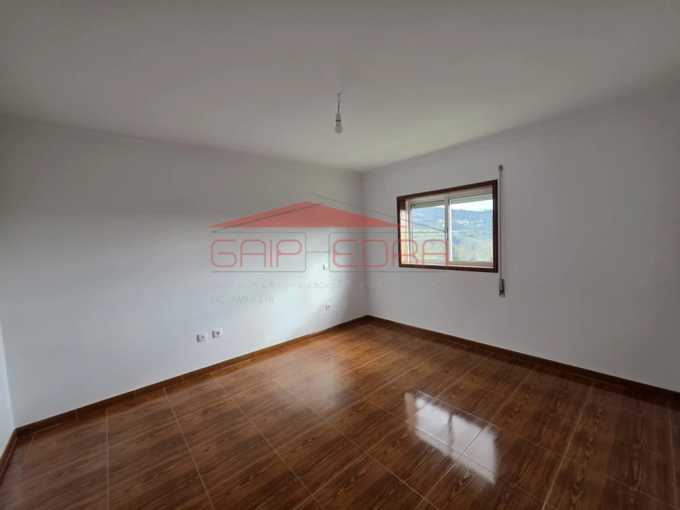 Apartamento T2 para Venda em Abragão Foto 10