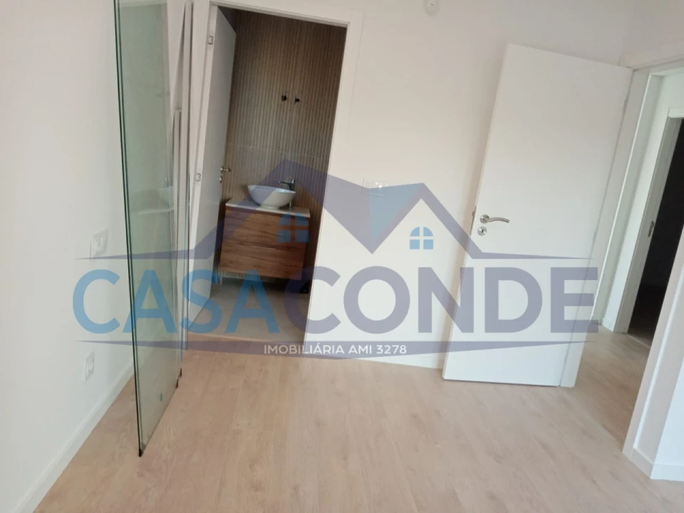 Moradia T4 para Venda em Fernao Ferro Foto 27