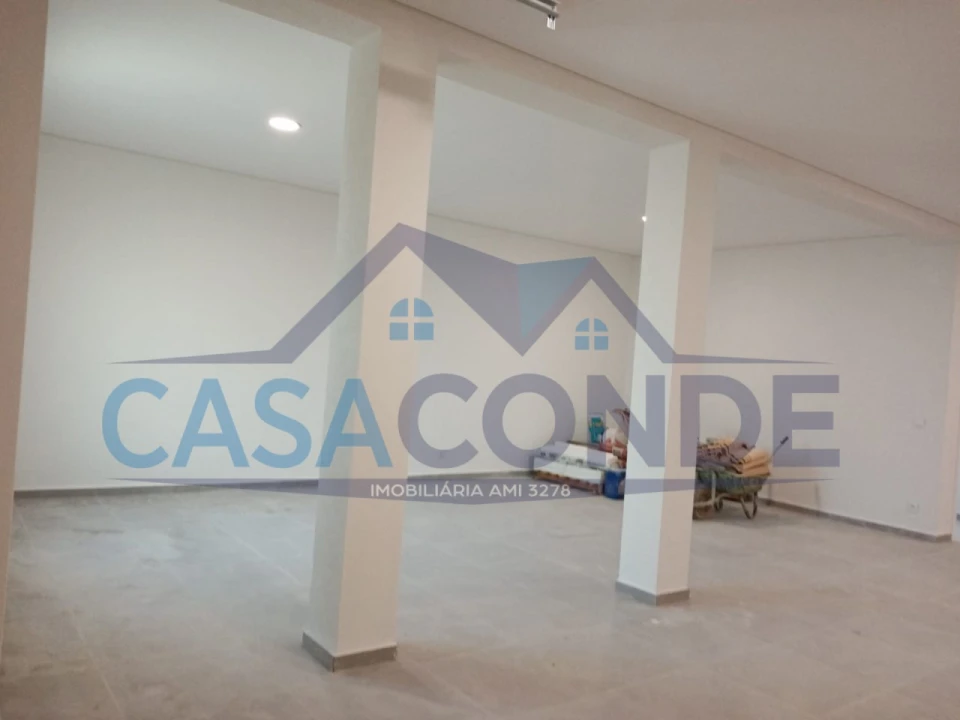 Moradia T4 para Venda em Fernao Ferro Foto 34