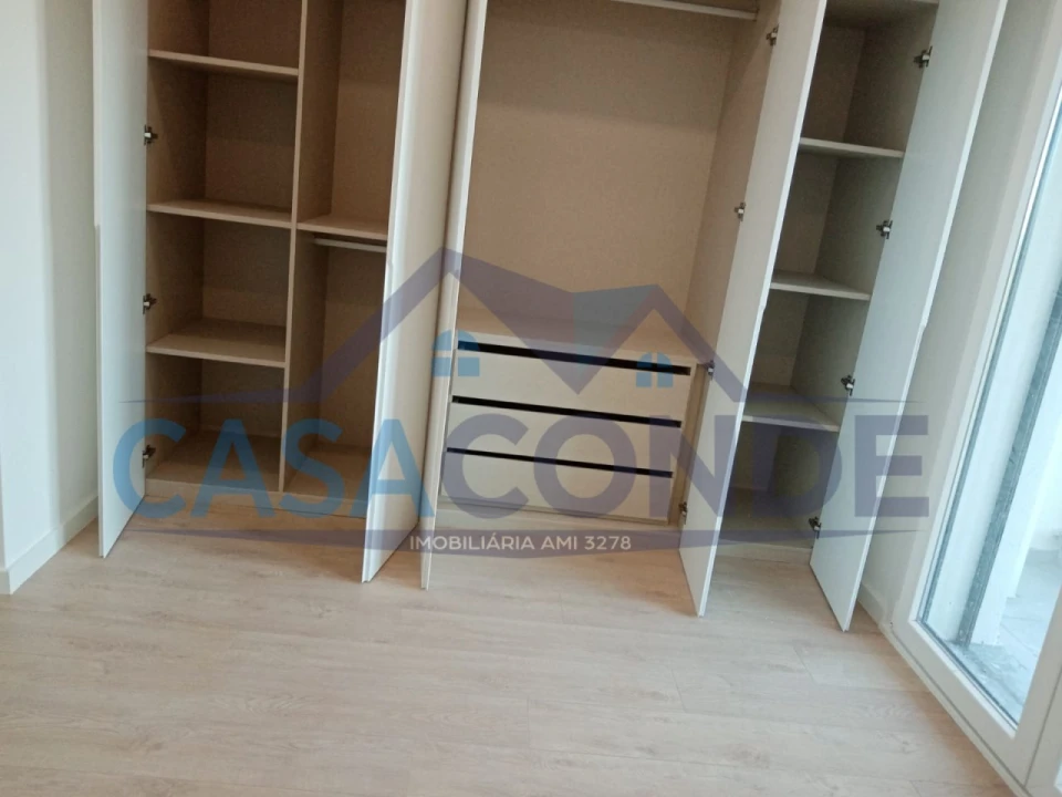 Moradia T4 para Venda em Fernao Ferro Foto 36