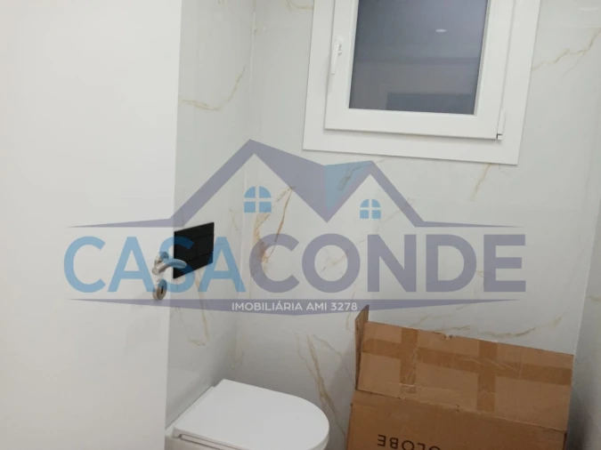 Moradia T4 para Venda em Fernao Ferro Foto 9