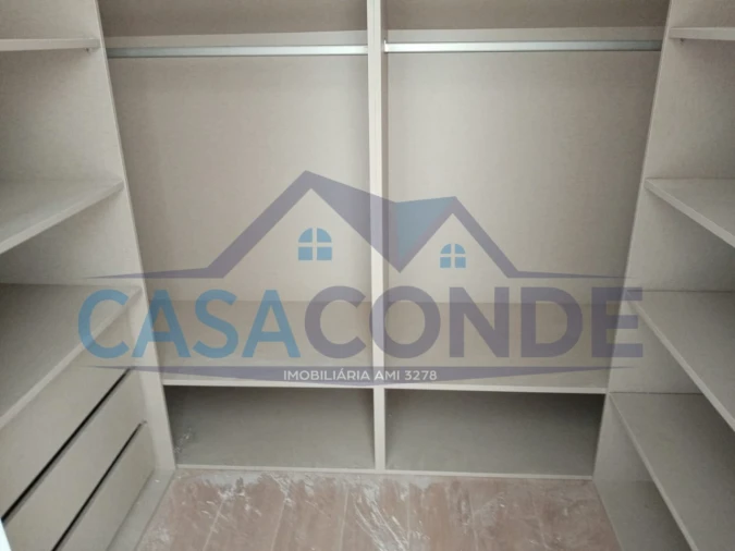 Moradia T4 para Venda em Fernao Ferro Foto 15