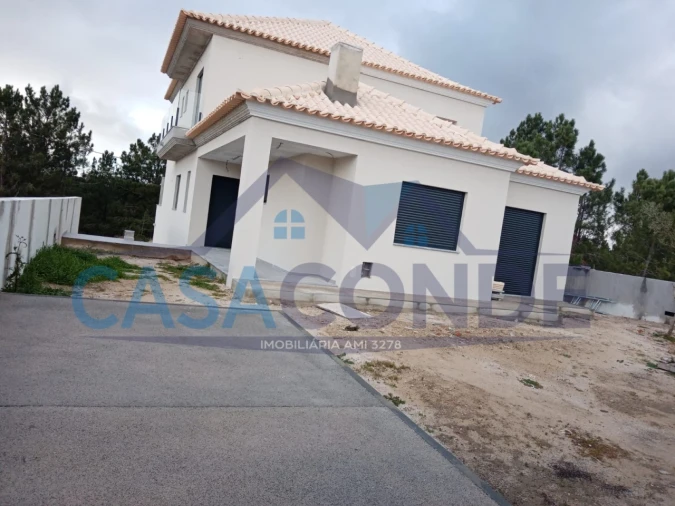 Moradia T4 para Venda em Fernao Ferro Foto 17