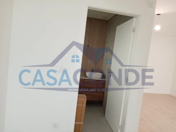 Moradia T4 para Venda em Fernao Ferro Foto 26