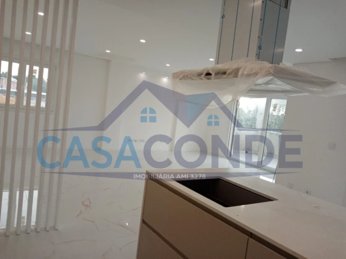 Moradia T4 para Venda em Fernao Ferro Foto 32