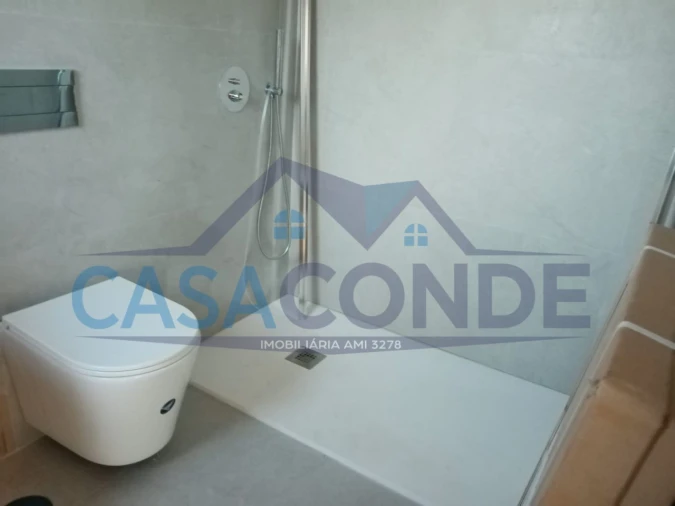 Moradia T4 para Venda em Fernao Ferro Foto 33