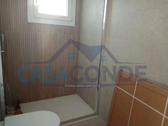 Moradia T4 para Venda em Fernao Ferro Foto 38