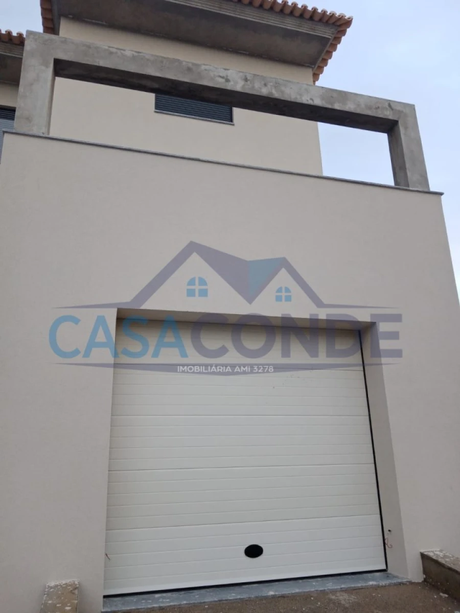 Moradia T4 para Venda em Fernao Ferro Foto 53