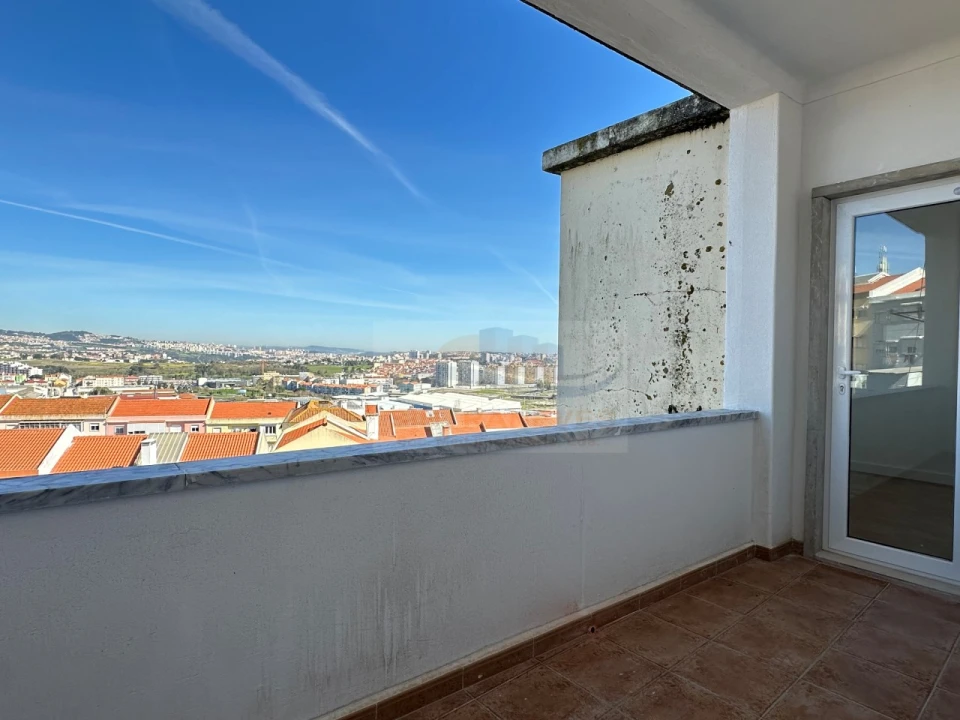 Apartamento T3 para Venda em Águas Livres Foto 14