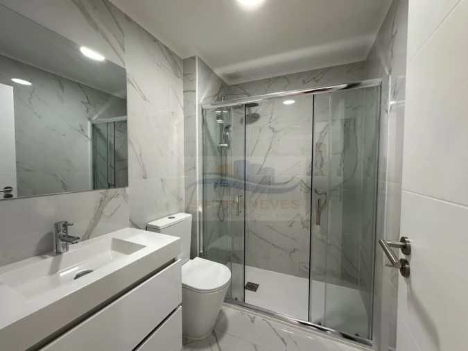 Apartamento T3 para Venda em Águas Livres Foto 5