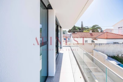 Moradia T4 para Venda em Alcabideche