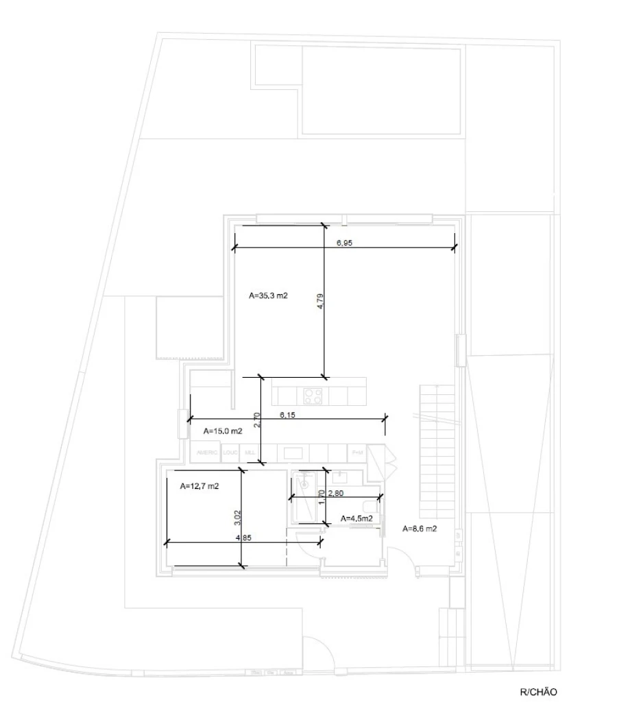 Moradia T4 para Venda em Alcabideche Planta 1