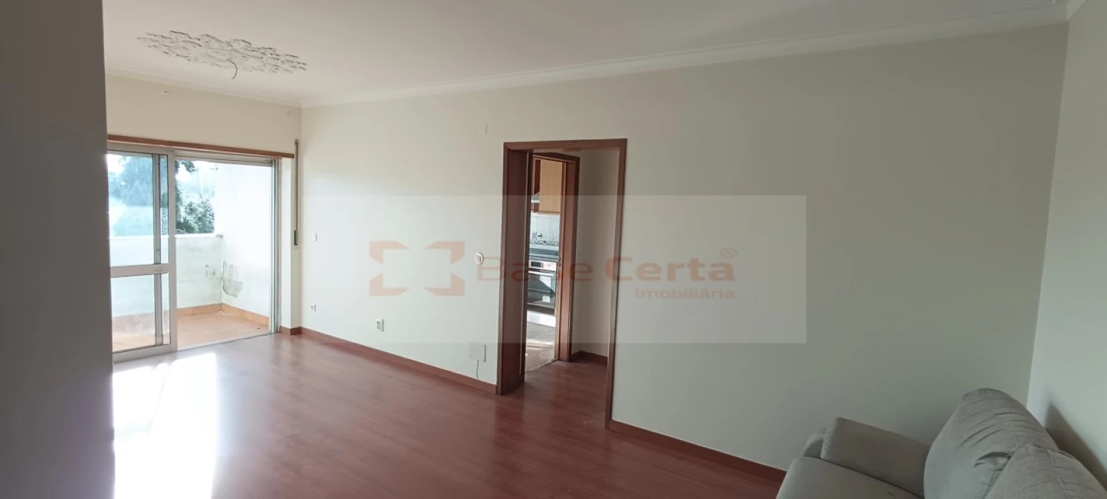 Apartamento T2 para Venda em Queluz e Belas Foto 14