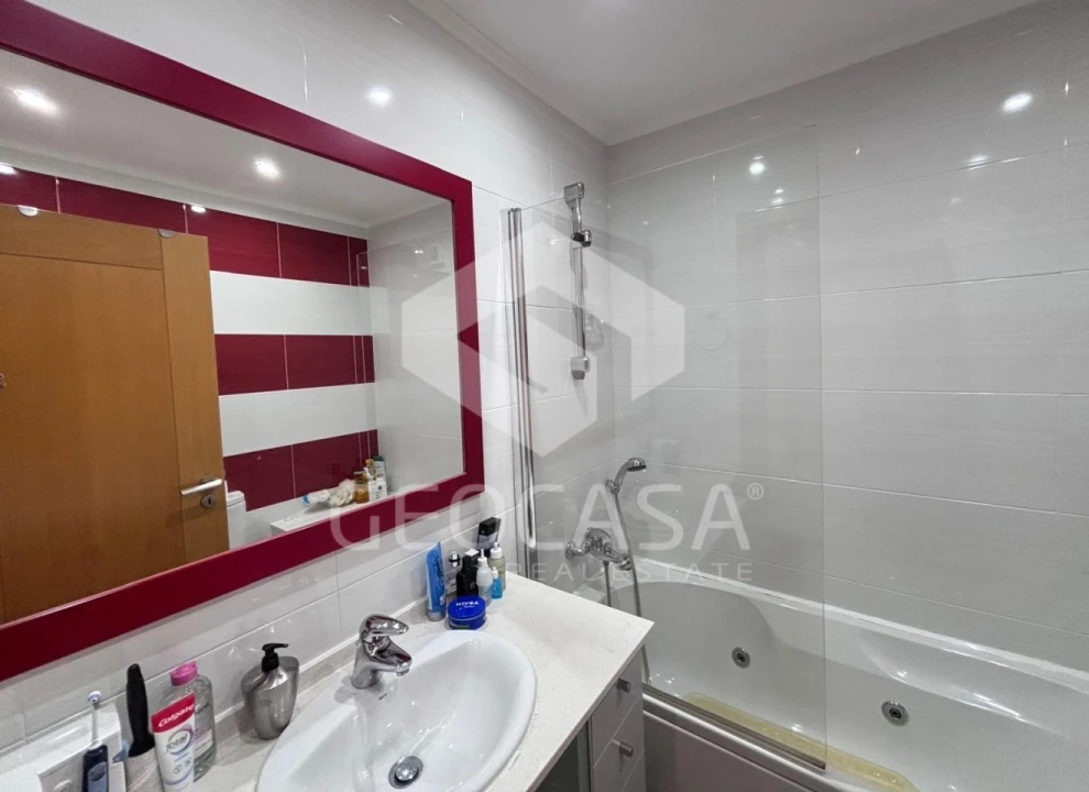 Apartamento T2 para Venda em Alcabideche Foto 25