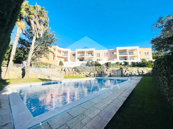 Apartamento T2 para Venda em Alcabideche Foto 2