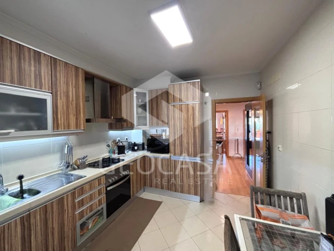 Apartamento T2 para Venda em Alcabideche Foto 10