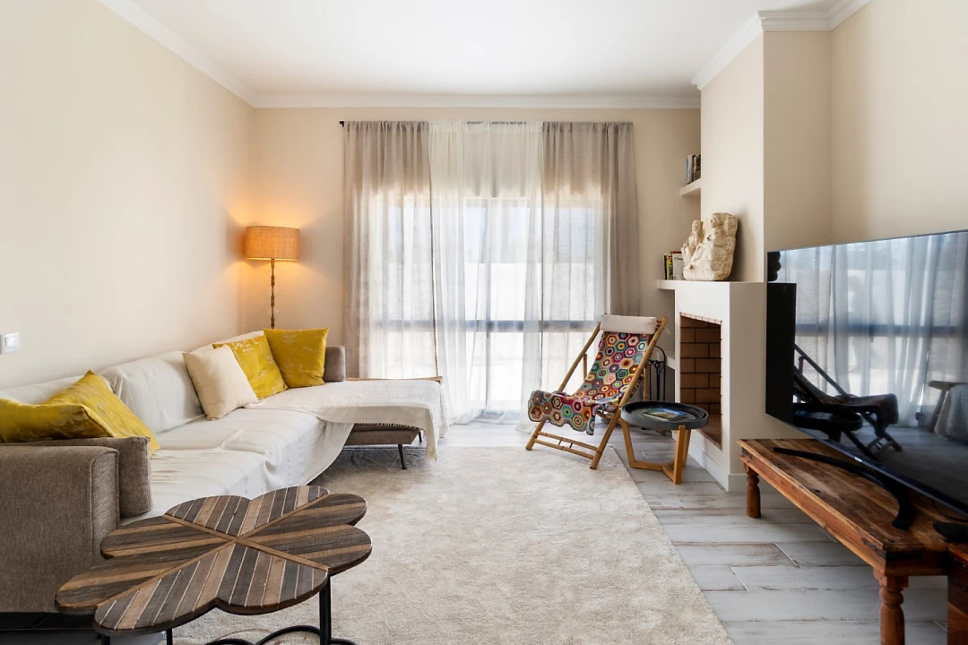 Moradia T4 para Venda em Quelfes Foto 7