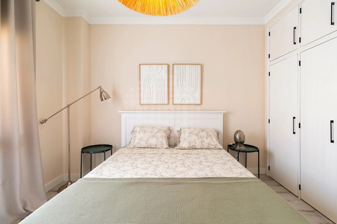 Moradia T4 para Venda em Quelfes Foto 22