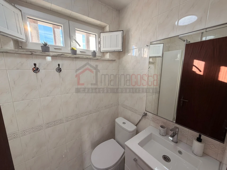 Apartamento T2 para Venda em Peniche Foto 9