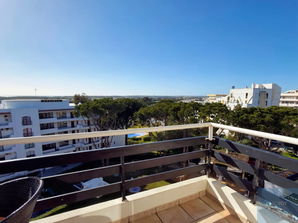 Apartamento T2 para Venda em Quarteira Foto 15