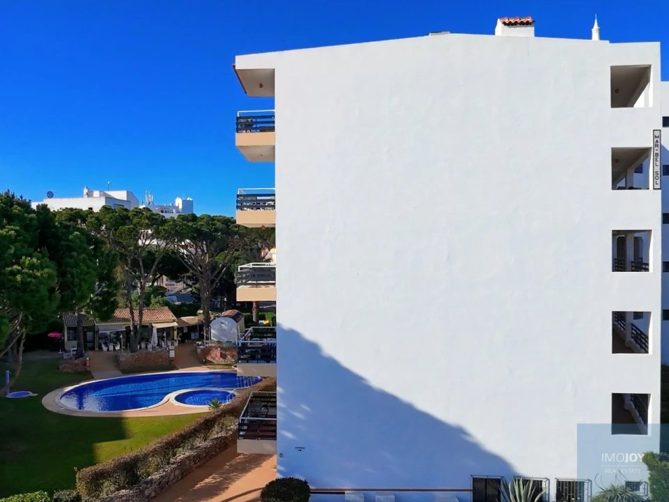Apartamento T2 para Venda em Quarteira Foto 24