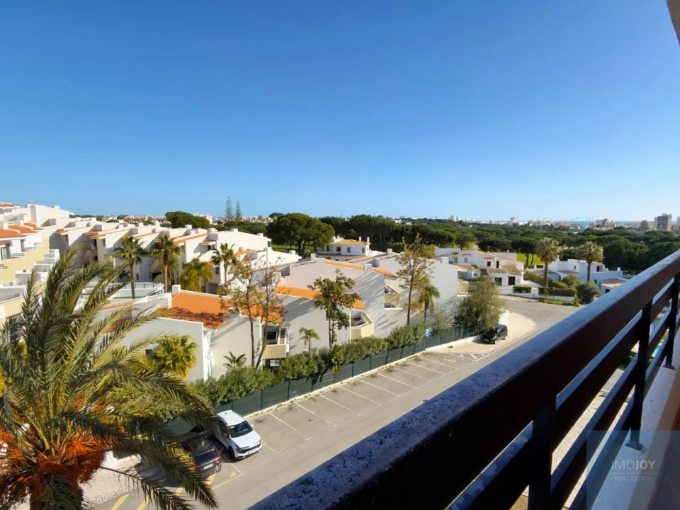 Apartamento T2 para Venda em Quarteira Foto 27