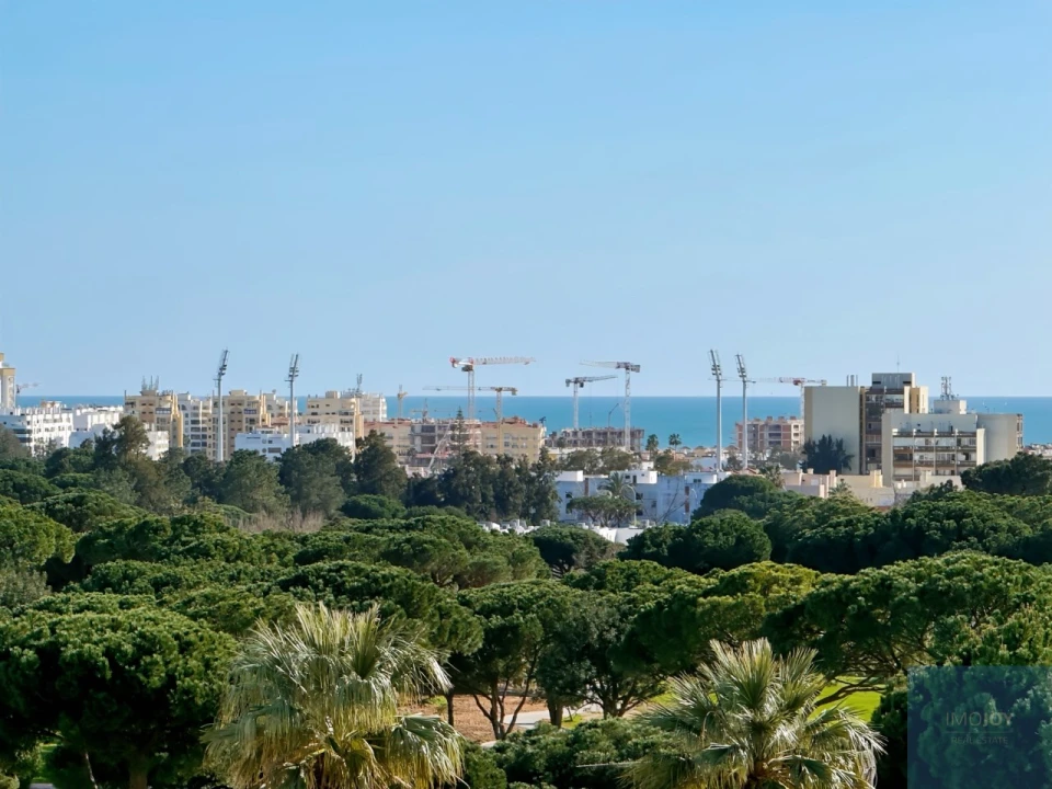 Apartamento T2 para Venda em Quarteira Foto 28