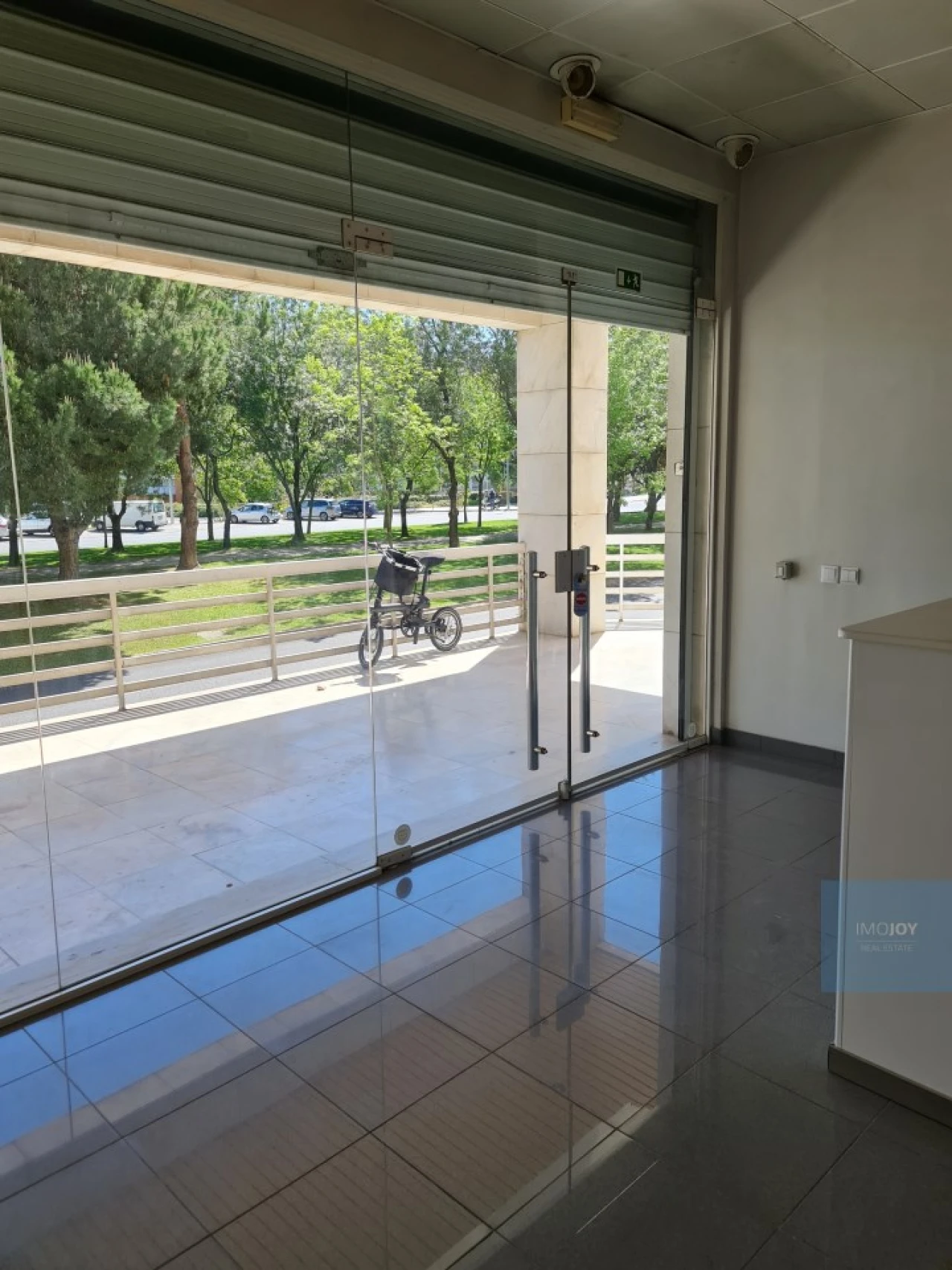 Loja para Venda em Areeiro Foto 1