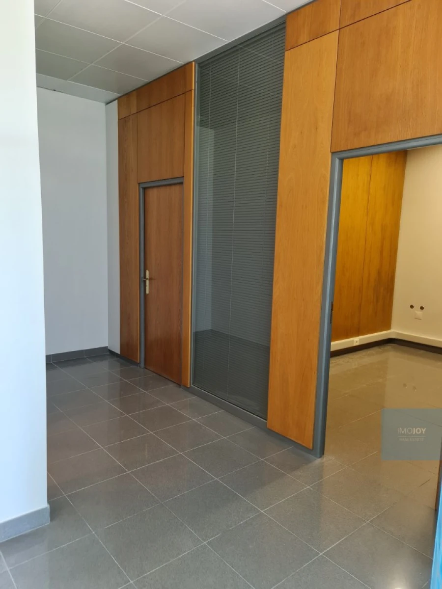 Loja para Venda em Areeiro Foto 5