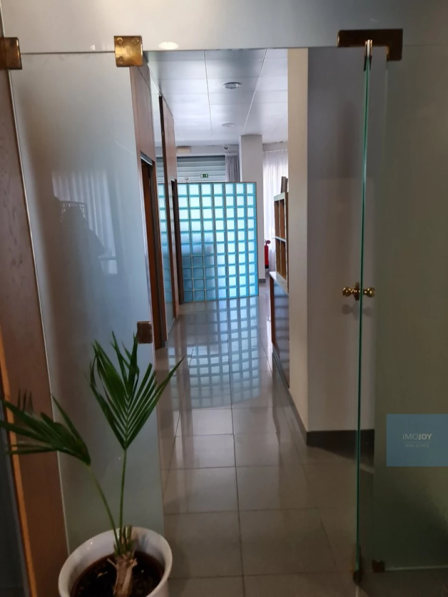 Loja para Venda em Areeiro Foto 11