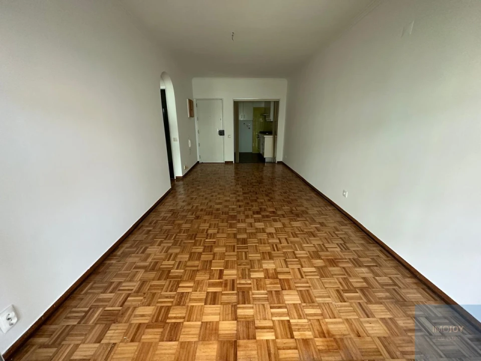 Apartamento T1 para Arrendamento em Carcavelos e Parede Foto 4