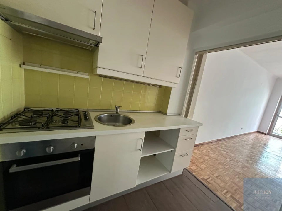 Apartamento T1 para Arrendamento em Carcavelos e Parede Foto 8