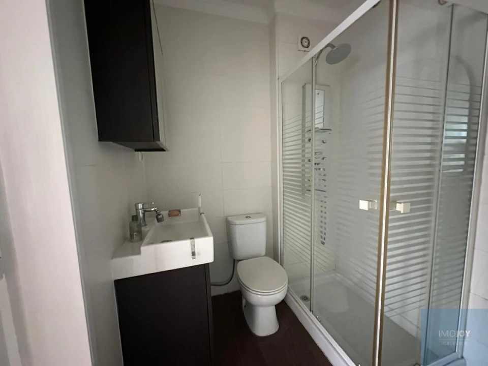 Apartamento T1 para Arrendamento em Carcavelos e Parede Foto 12