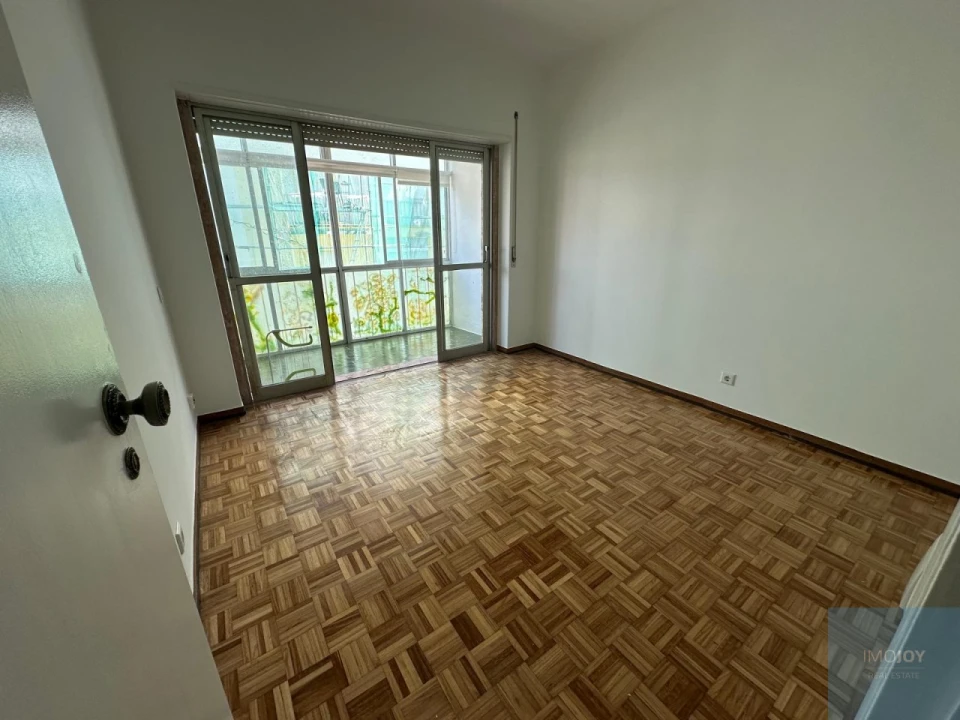 Apartamento T1 para Arrendamento em Carcavelos e Parede Foto 16