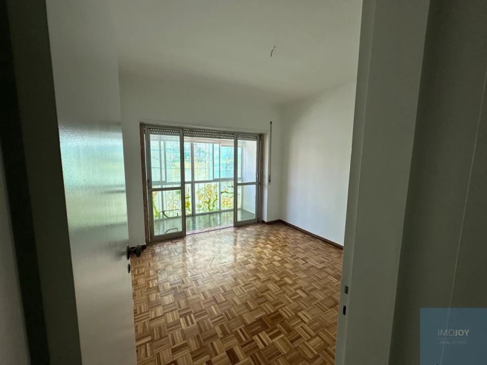 Apartamento T1 para Arrendamento em Carcavelos e Parede Foto 17