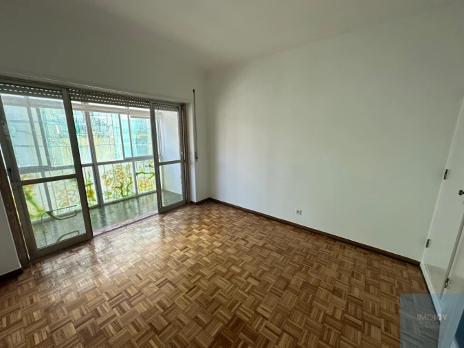 Apartamento T1 para Arrendamento em Carcavelos e Parede Foto 3