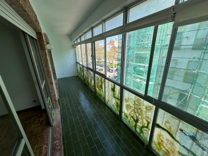 Apartamento T1 para Arrendamento em Carcavelos e Parede Foto 6