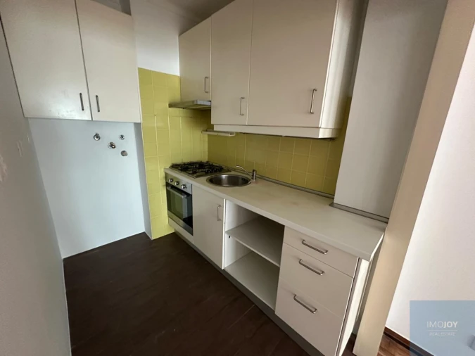 Apartamento T1 para Arrendamento em Carcavelos e Parede Foto 9