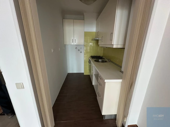 Apartamento T1 para Arrendamento em Carcavelos e Parede Foto 10