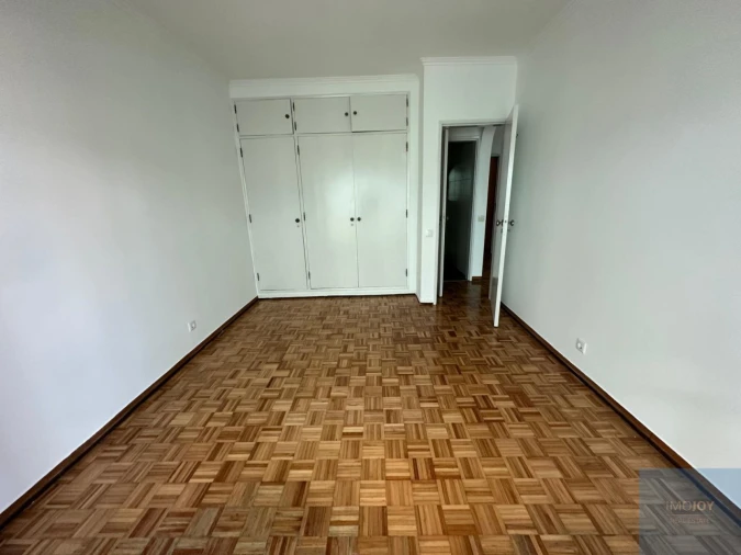 Apartamento T1 para Arrendamento em Carcavelos e Parede Foto 18