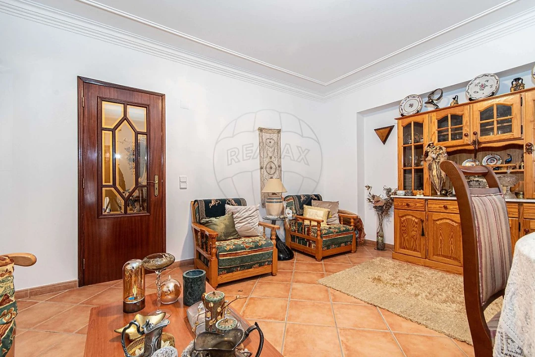 Apartamento T2 para Arrendamento em Carregado e Cadafais Foto 11