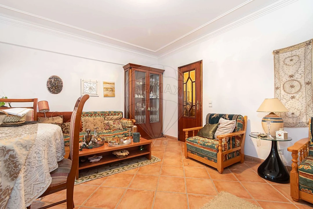 Apartamento T2 para Arrendamento em Carregado e Cadafais Foto 13