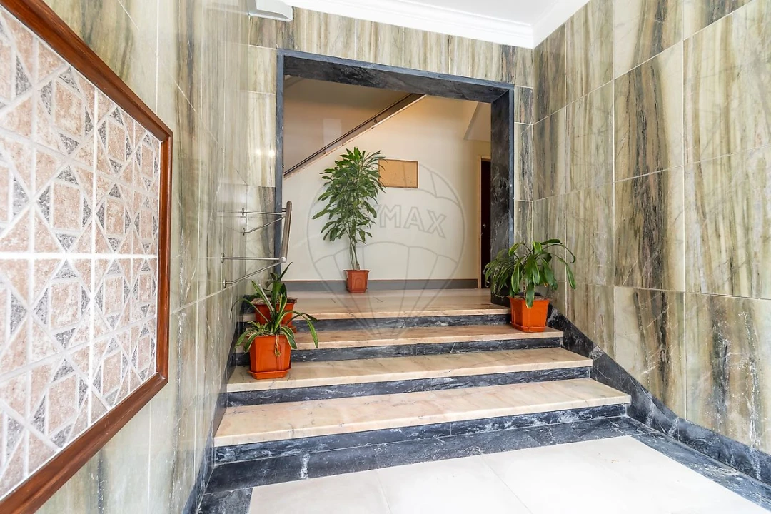 Apartamento T2 para Venda em Alverca do Ribatejo e Sobralinho Foto 2