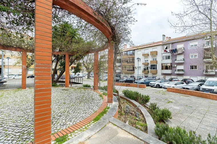 Apartamento T2 para Venda em Alverca do Ribatejo e Sobralinho Foto 17