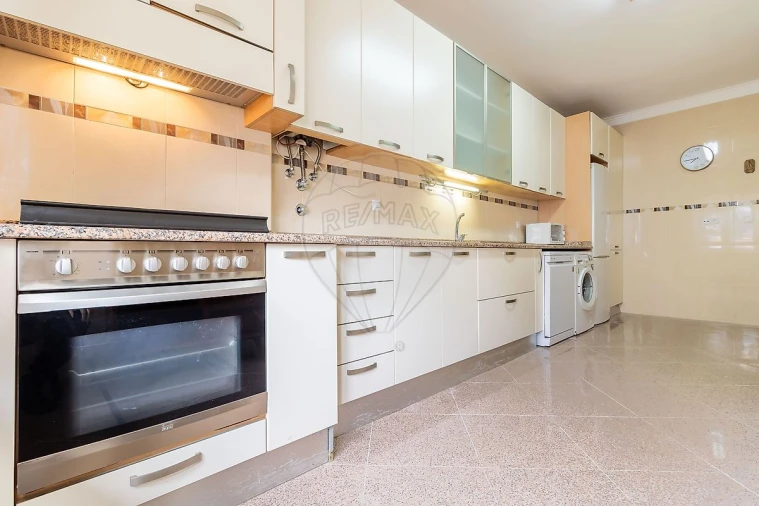 Apartamento T2 para Venda em Alverca do Ribatejo e Sobralinho Foto 13