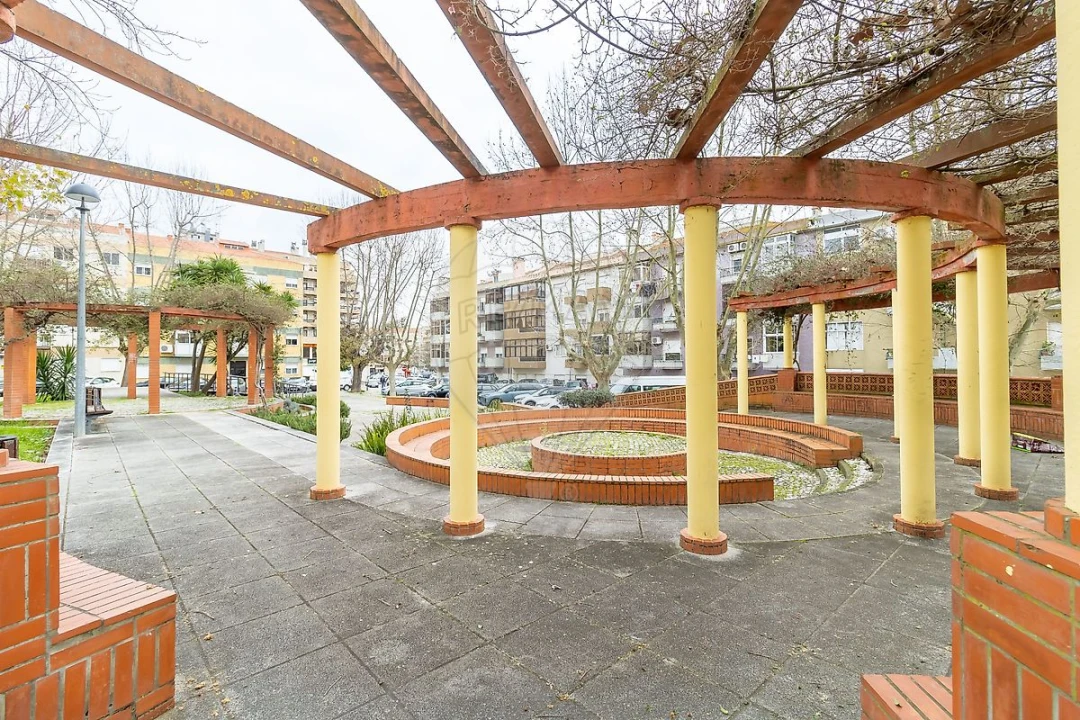 Apartamento T2 para Venda em Alverca do Ribatejo e Sobralinho Foto 16