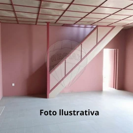 Moradia T3 para Venda em O. Azeméis, Riba-Ul, Ul, Macinhata Seixa, Madail