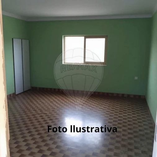 Moradia T3 para Venda em O. Azeméis, Riba-Ul, Ul, Macinhata Seixa, Madail Foto 17